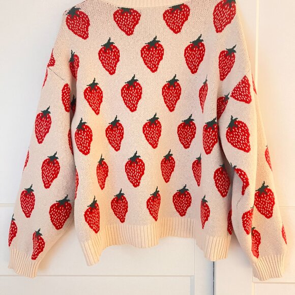 Smash + Tess / Fallon Farinacci Strawberry Sweater M/L - Picture 6 of 8